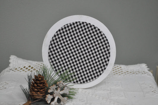 The Stitcher's Stage-Round Gingham White Back