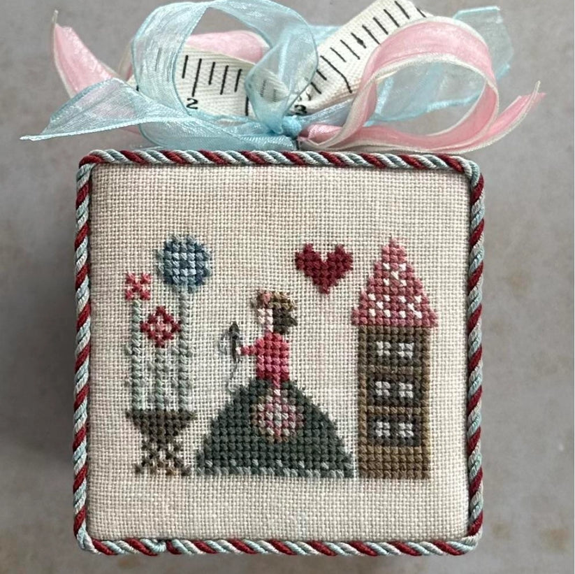 Heart In Hand Needleworker's Frill