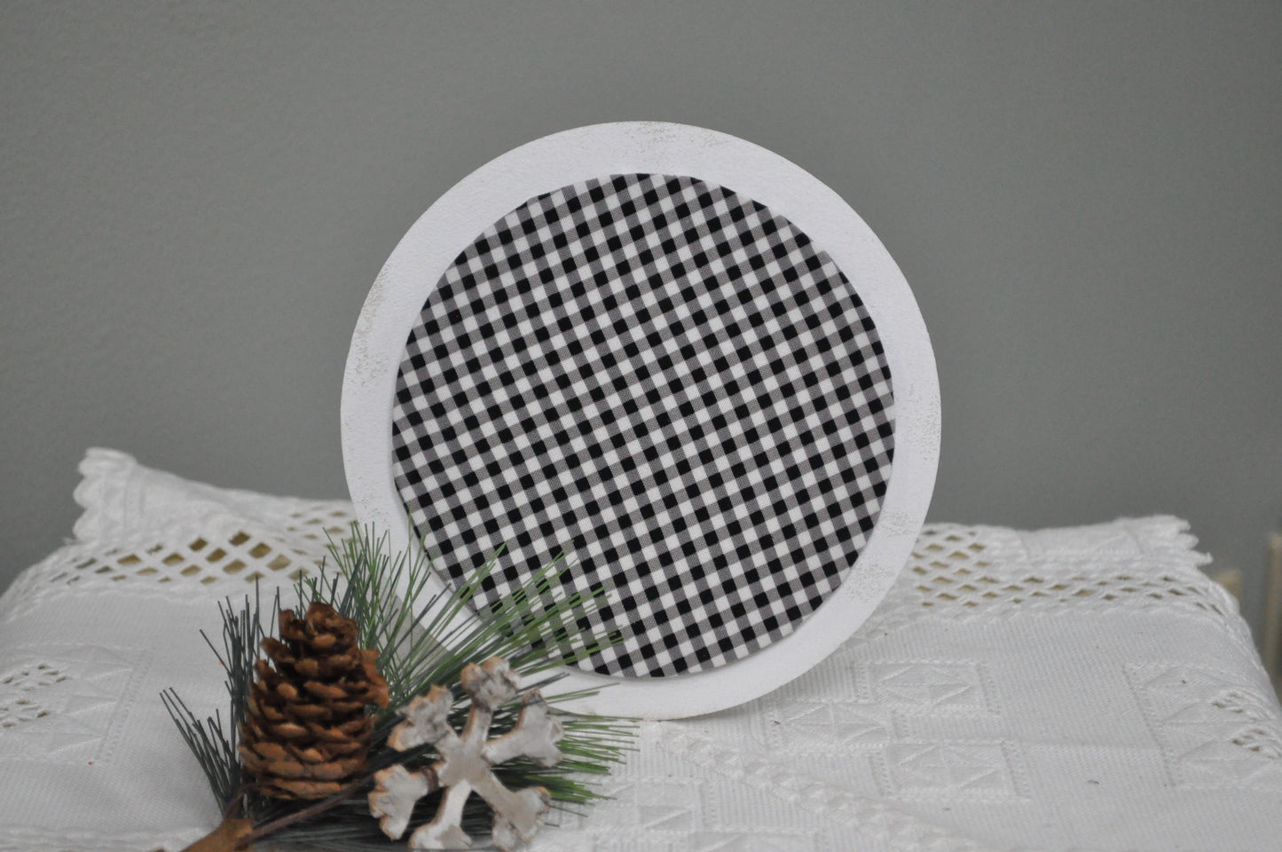 The Stitcher's Stage-Round Gingham Black Back