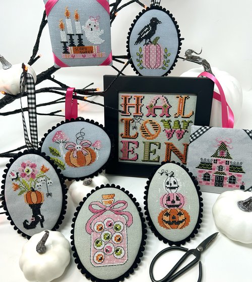 Tiny Modernist Designs