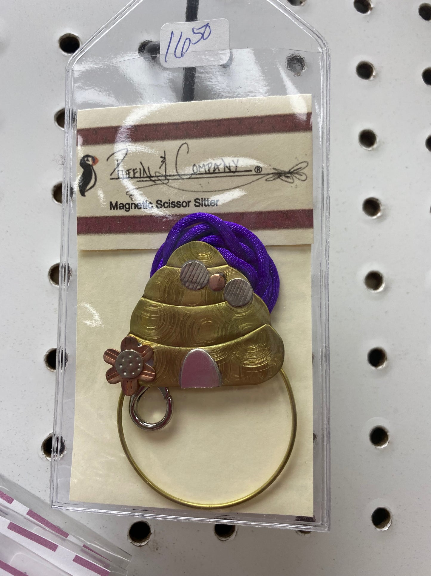 Scissor Sitter with Beehive by Puffin & Co